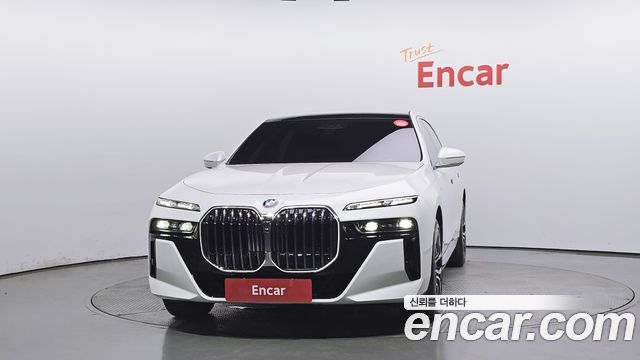 BMW 7 серии 2023