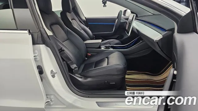 Tesla Model 3 2020