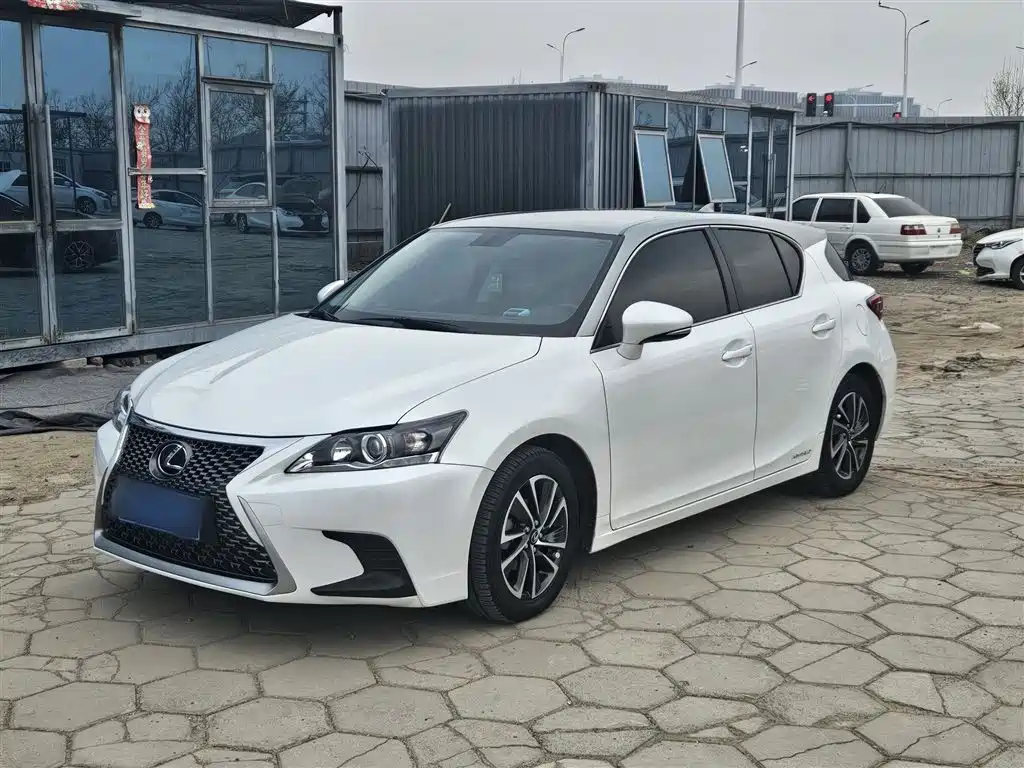 Lexus CT 2020