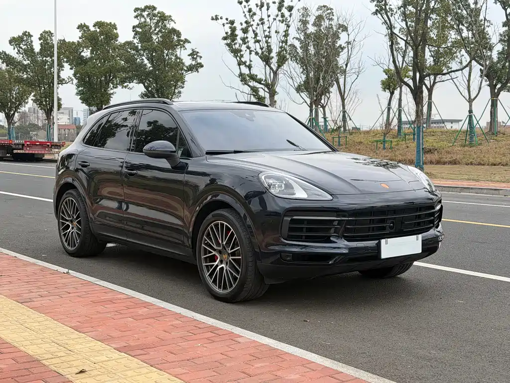 Porsche Cayenne 2023