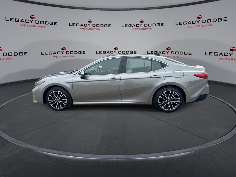 Toyota Camry 2025