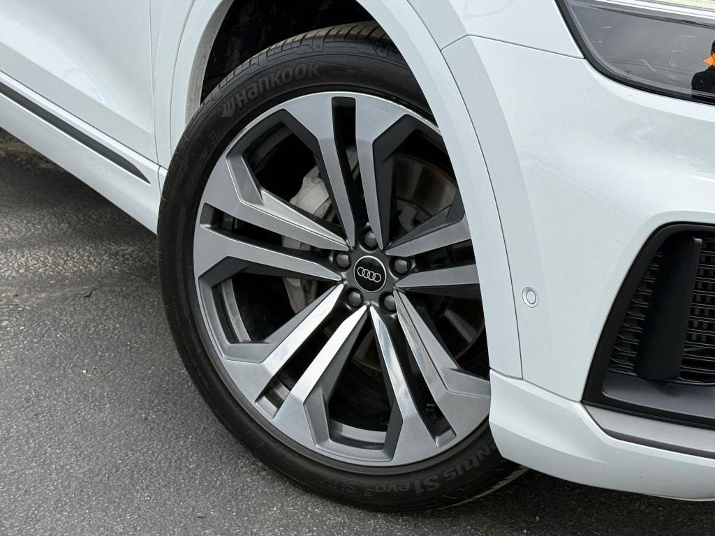 Audi Q8 2022