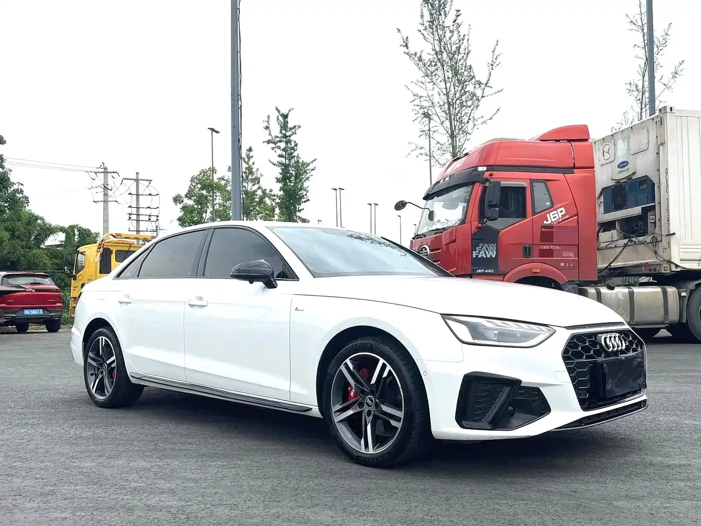Audi A4 2023