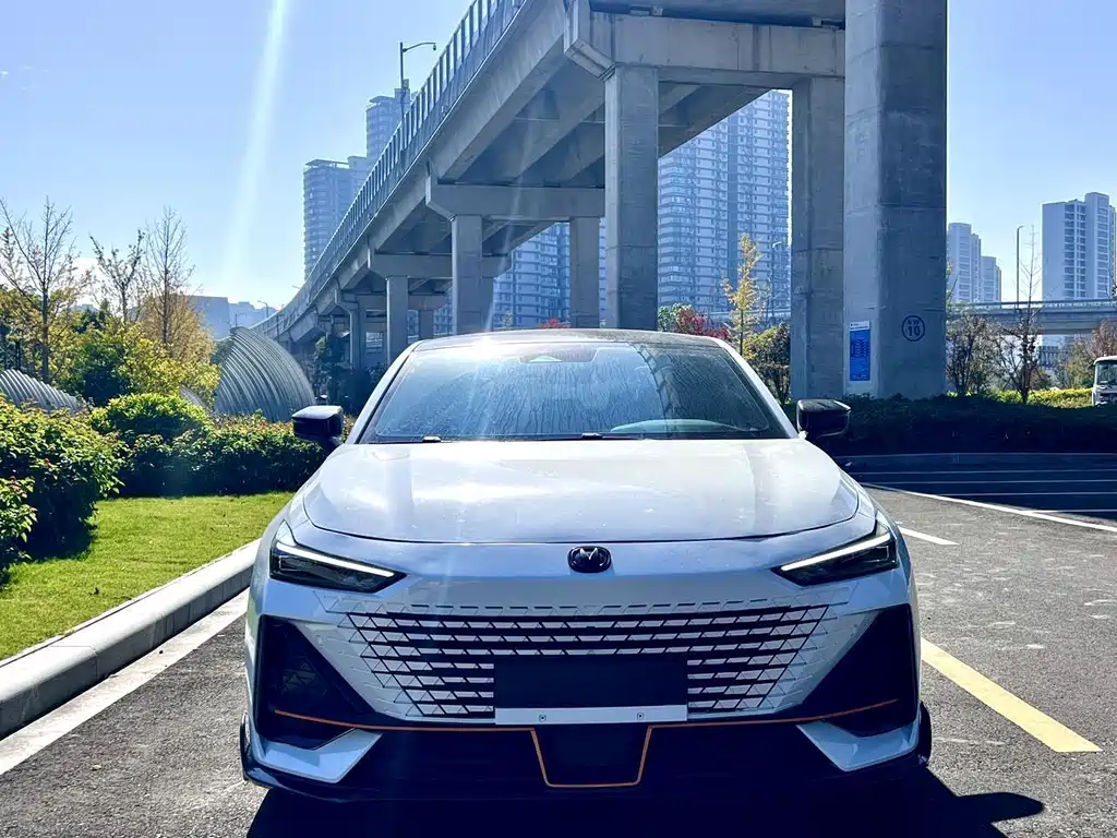Changan UNI-V 2023