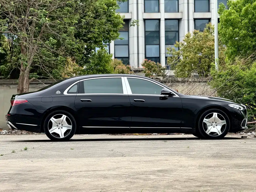 Mercedes-Benz Maybach S-Класс 2021