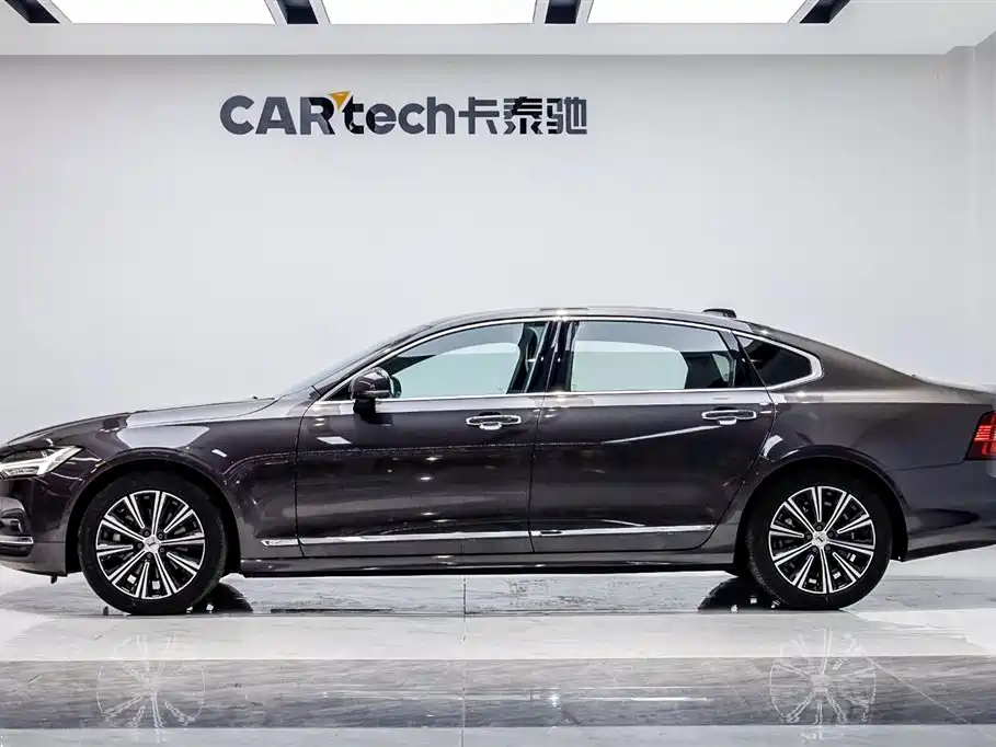 Volvo S90 2021