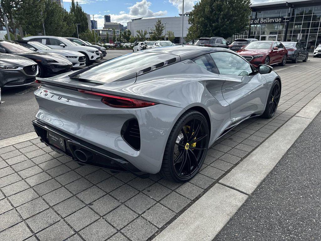 Lotus Emira 2024