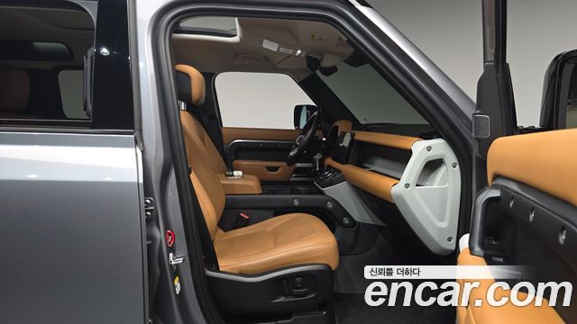 Land Rover Defender 2023