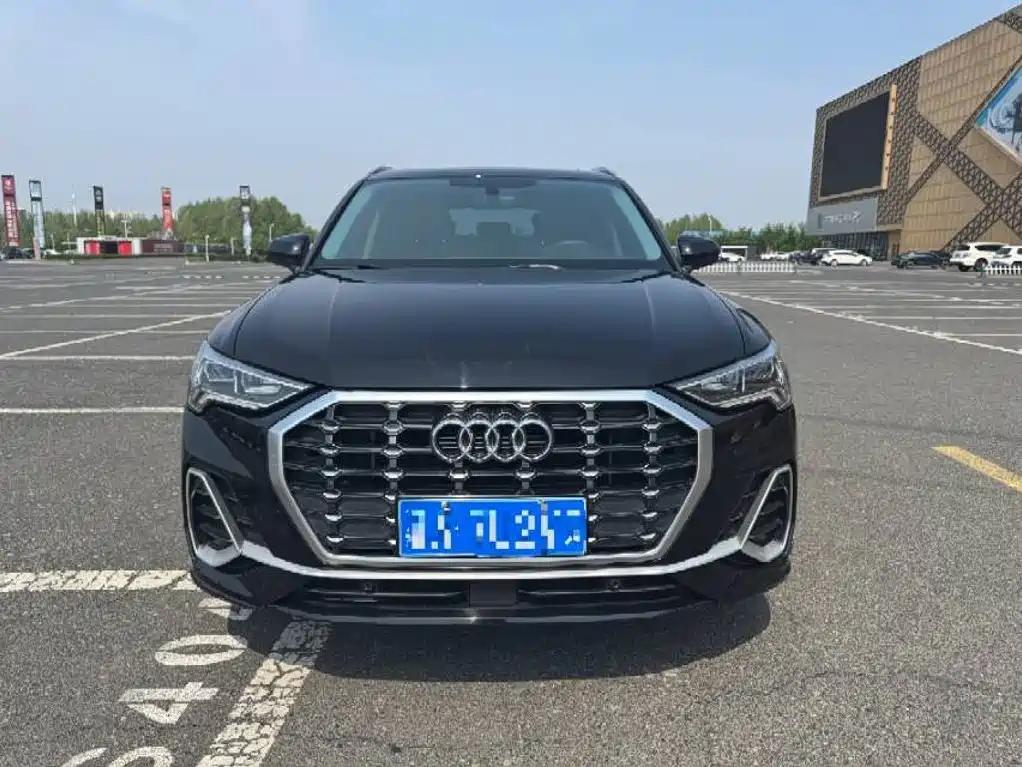 Audi Q3 2022