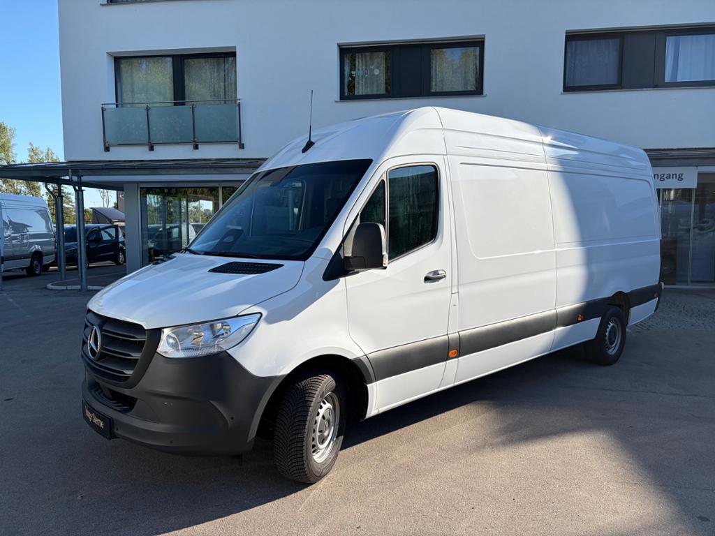Mercedes-Benz SPRINTER 2025