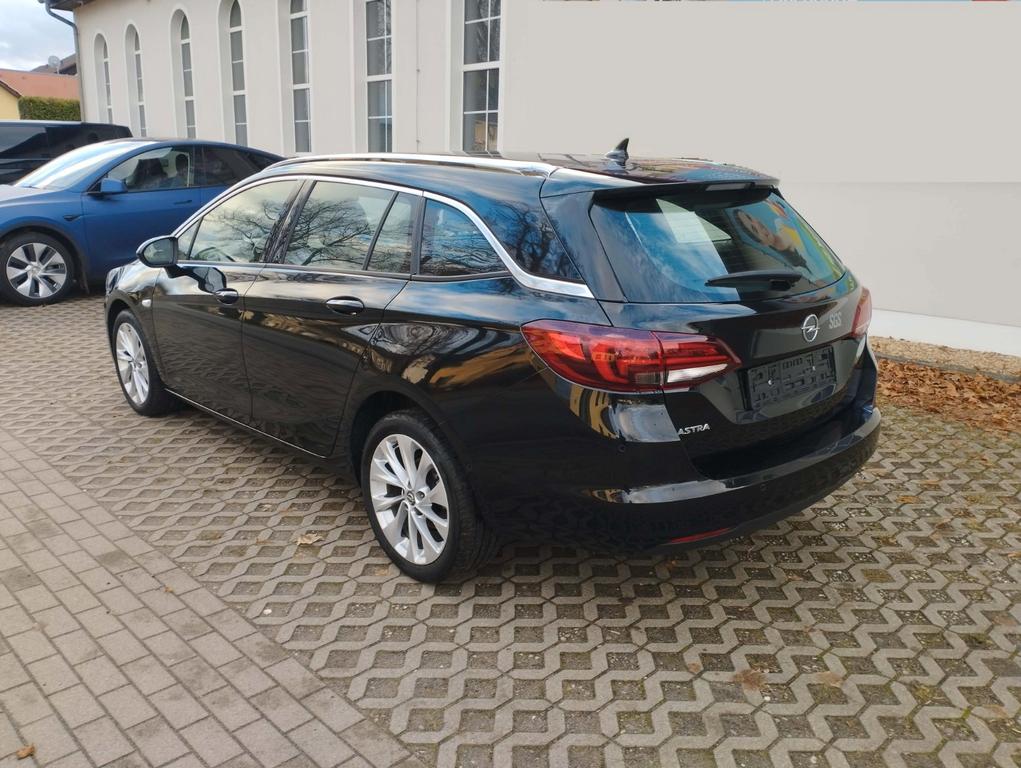 Opel Astra 2021