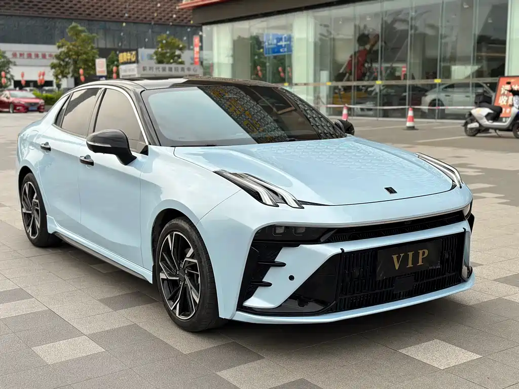 Lynk & Co 03 2023
