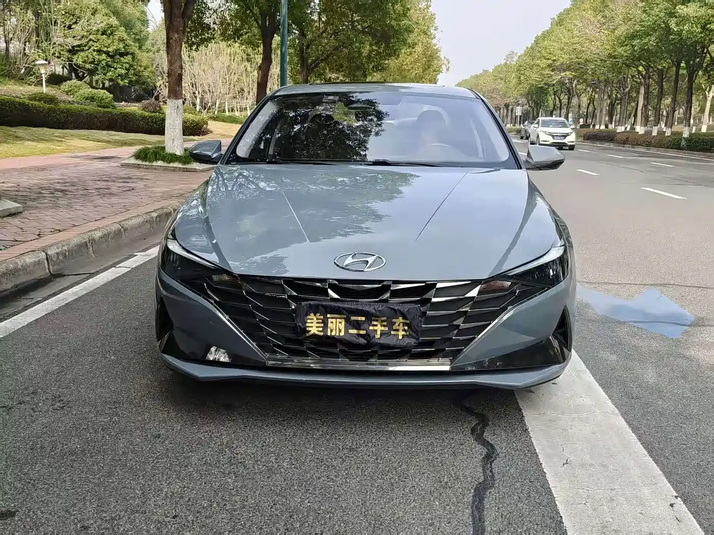 Hyundai Elantra 2023