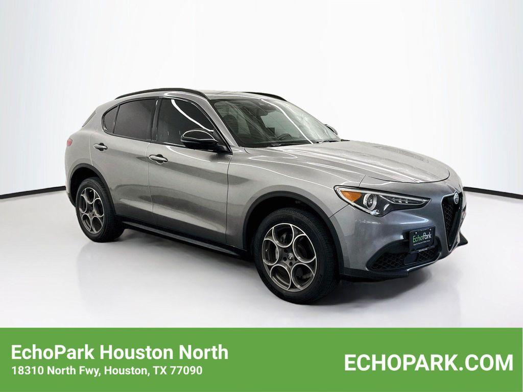 Alfa Romeo Stelvio 2021