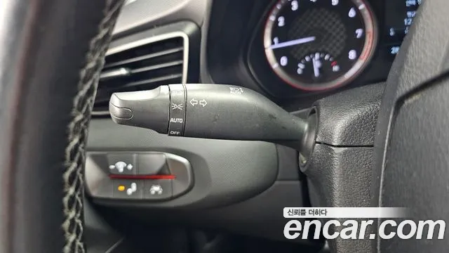 Hyundai Veloster 2020