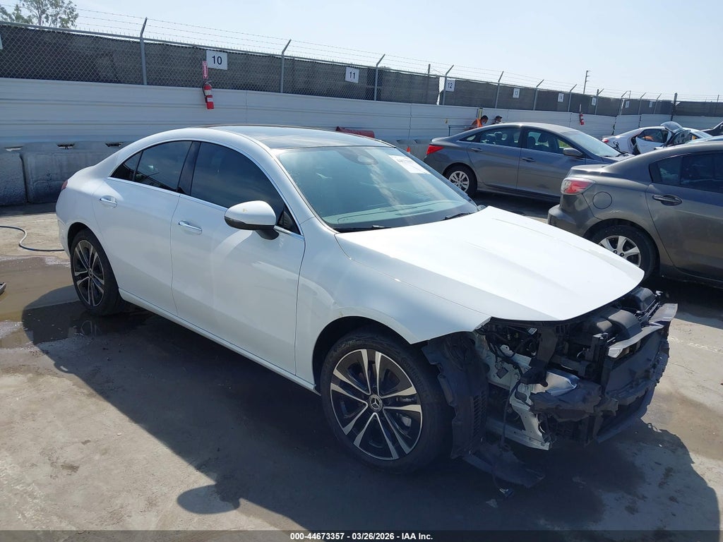 Mercedes-Benz CLA 2025