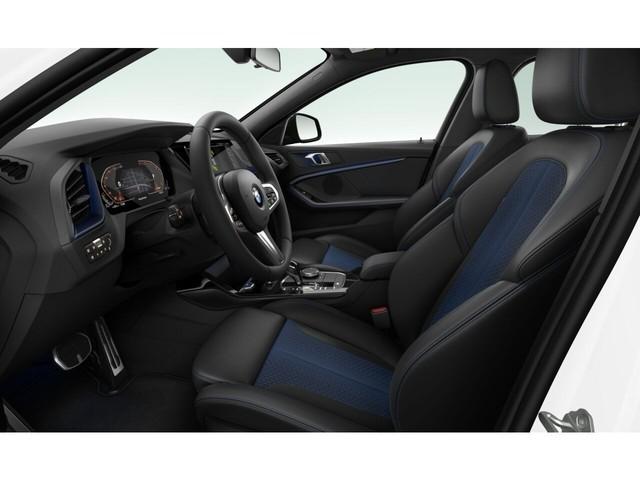 BMW 118 2023