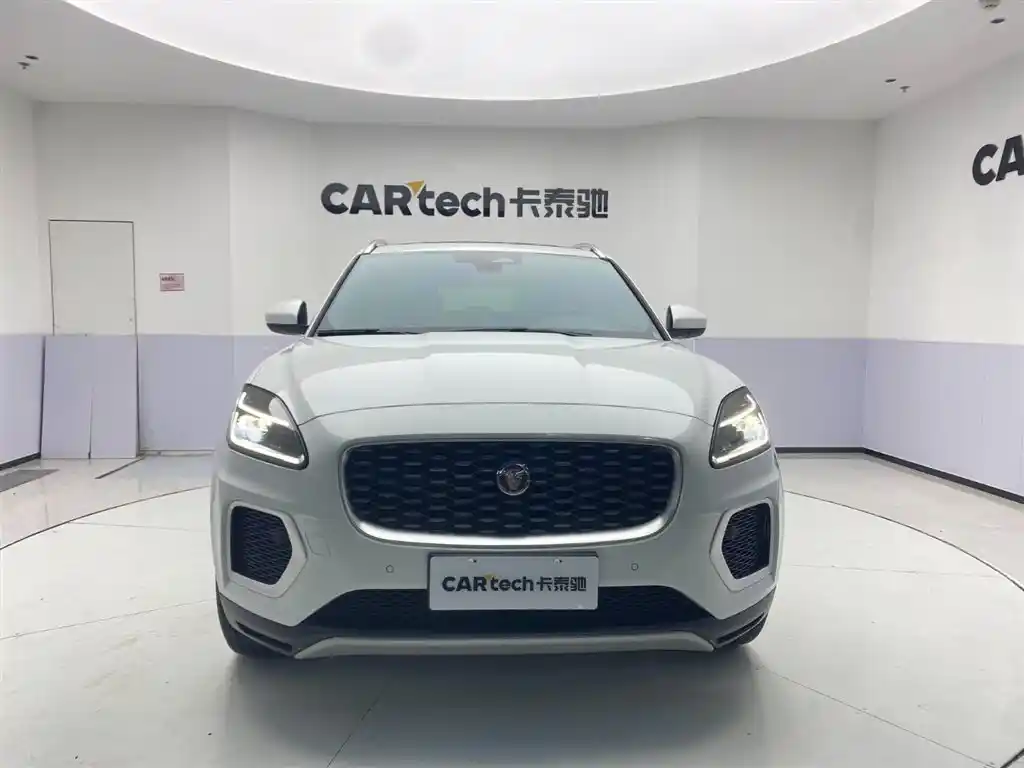 Jaguar E-Pace 2024