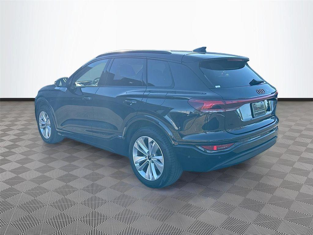 Audi Q6 e-tron 2025