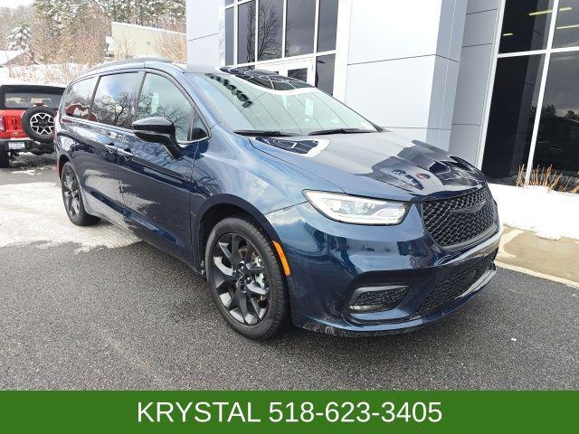 Chrysler Pacifica 2024