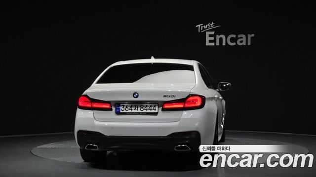BMW 5 серии 2023