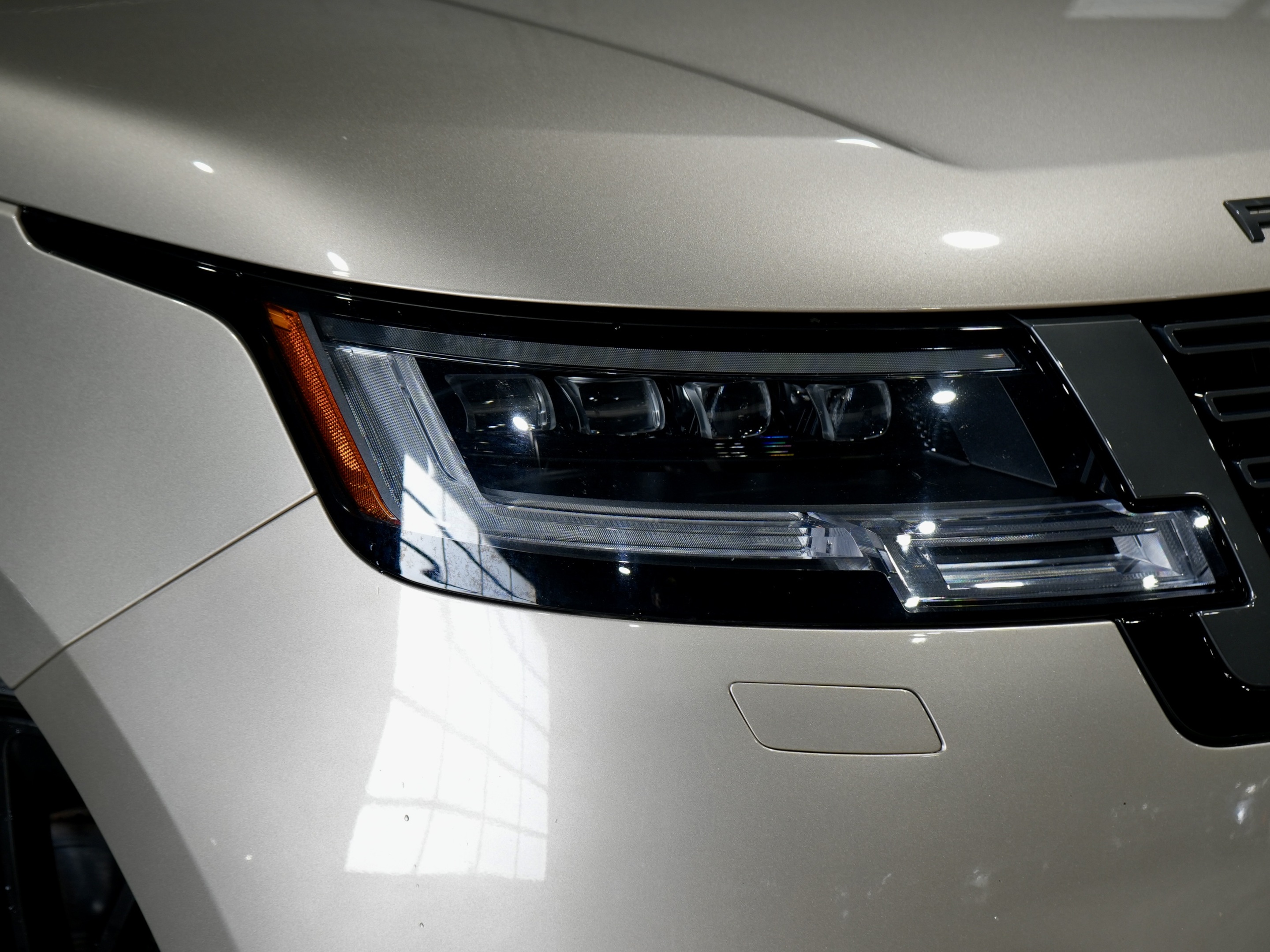 Land Rover Range Rover 2023