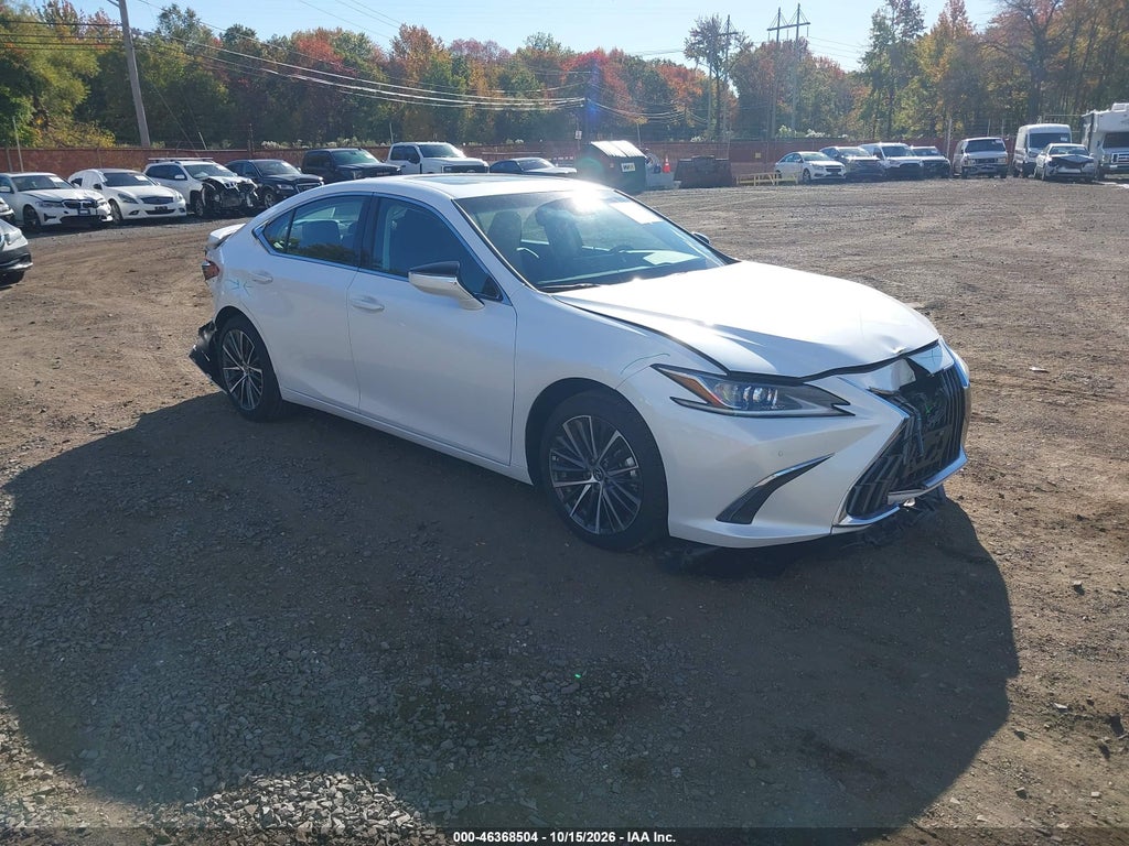 Lexus ES 2025