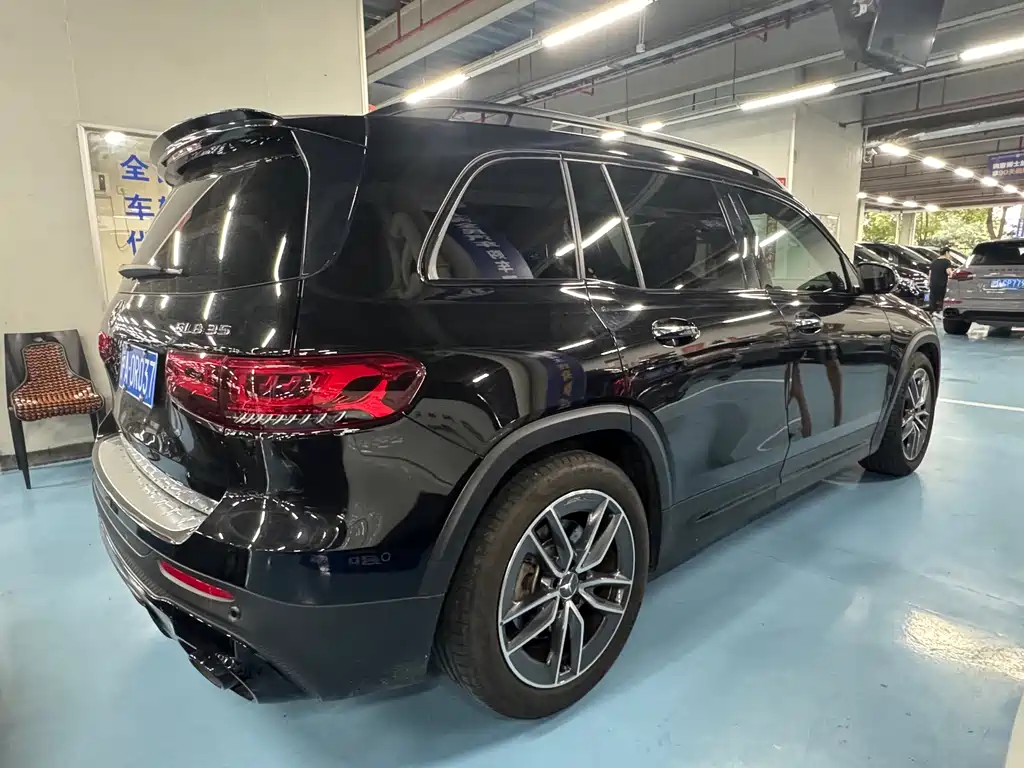 Mercedes-Benz GLB AMG 2021