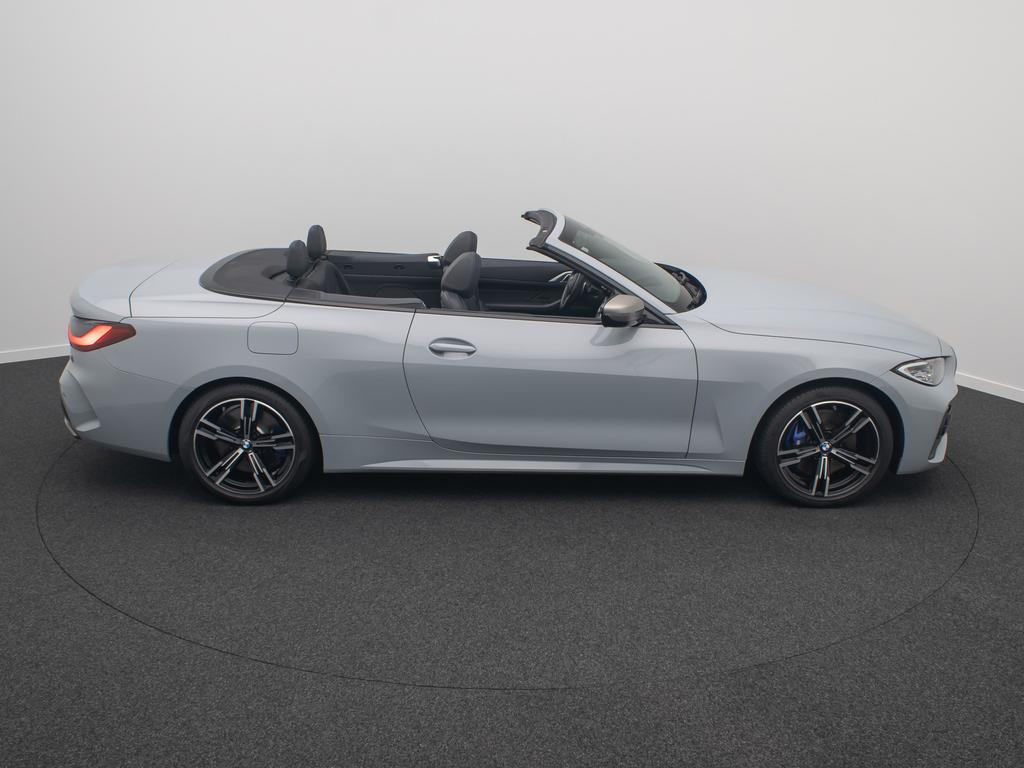 BMW M440 2023
