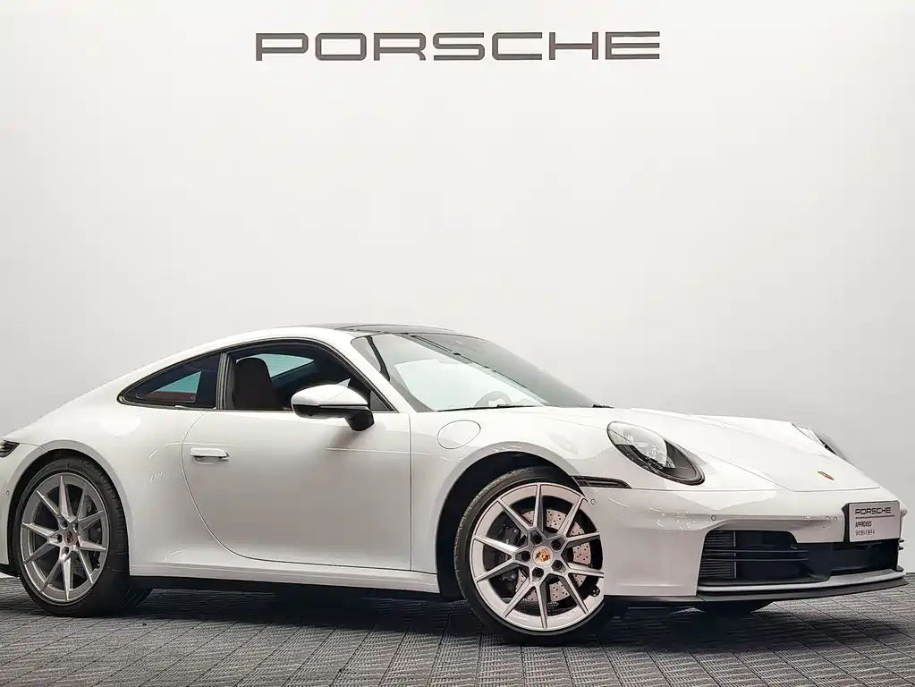 Porsche 911 2025