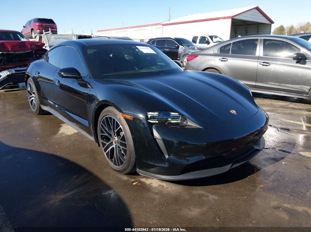 Porsche Taycan 2022