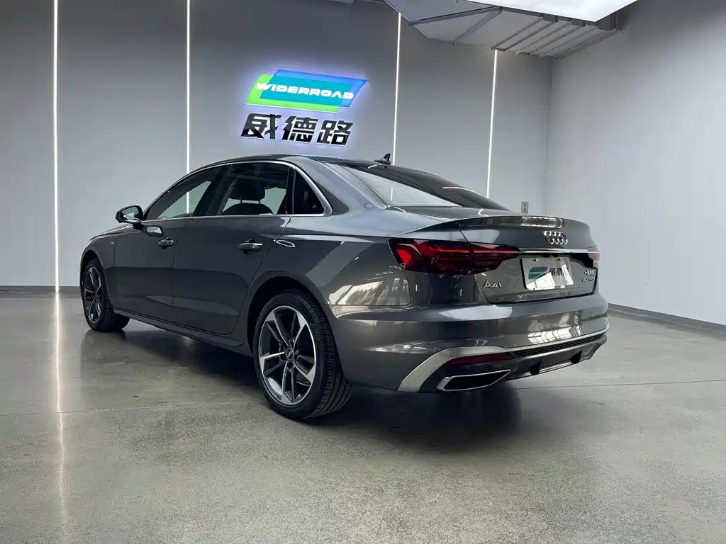 Audi A4 2024