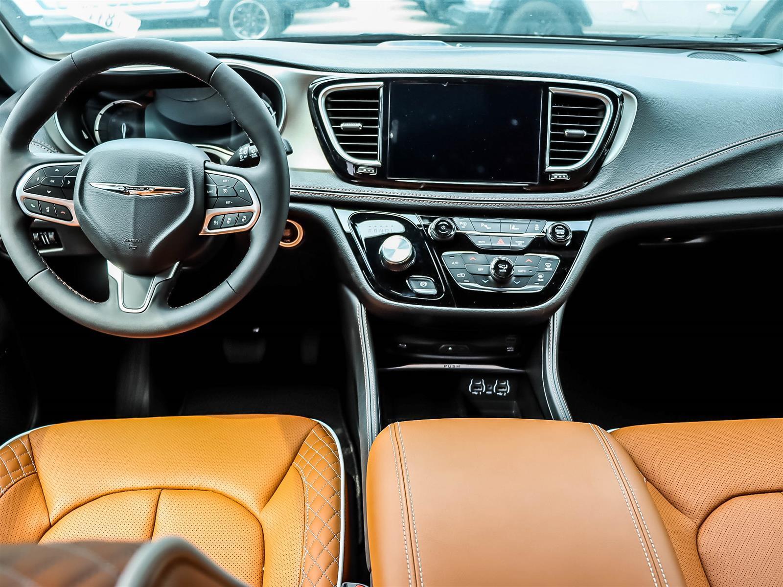 Chrysler Pacifica 2024