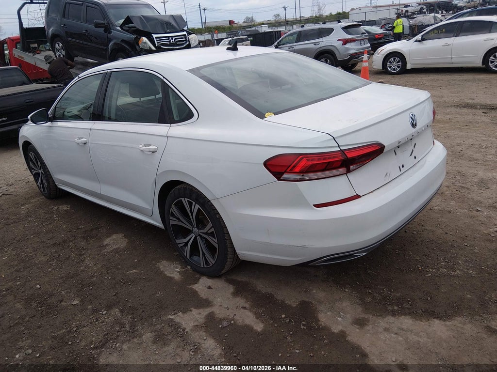 Volkswagen Passat 2021
