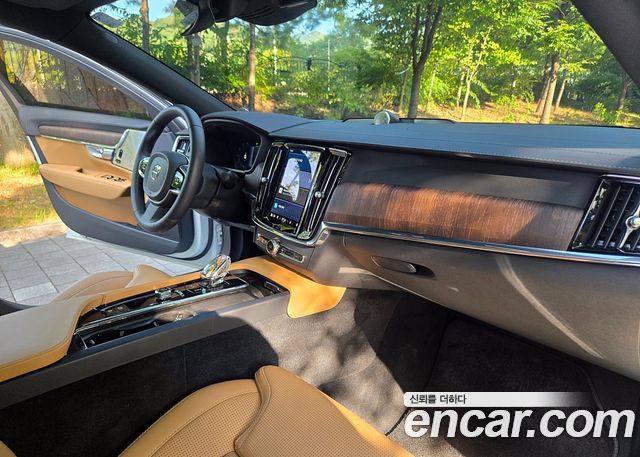 Volvo S90 2022