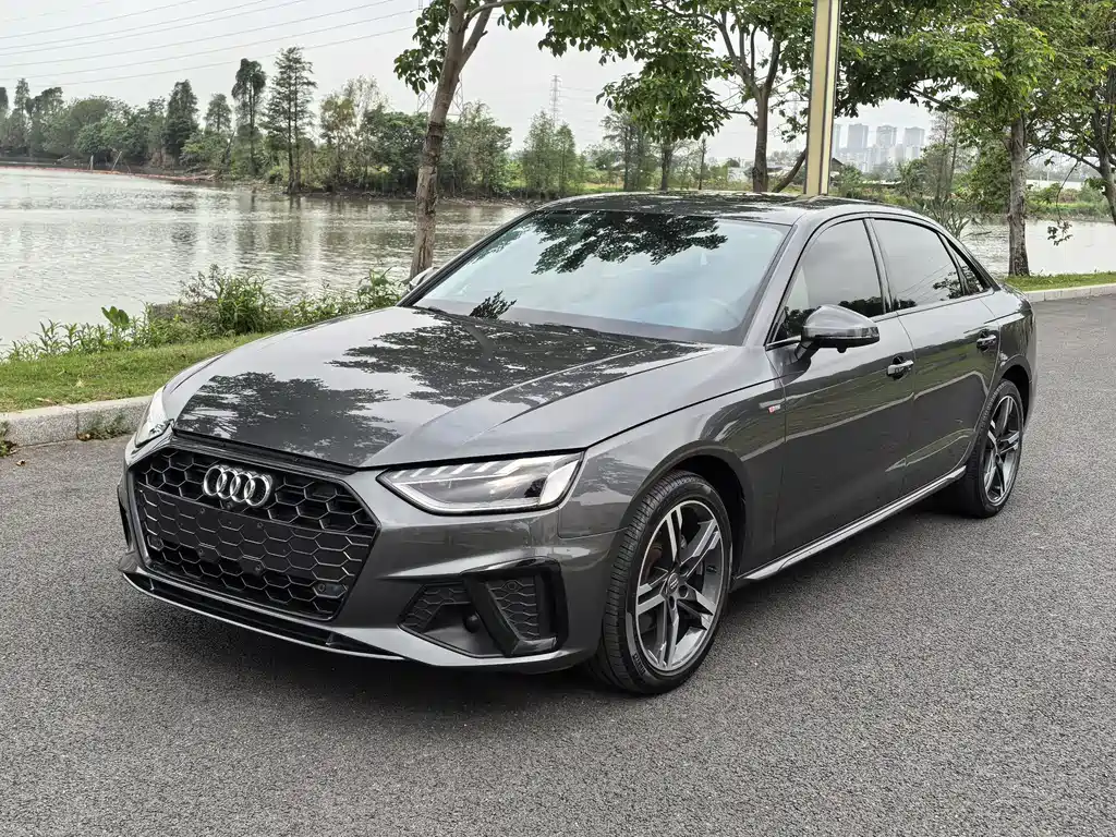 Audi A4 2021