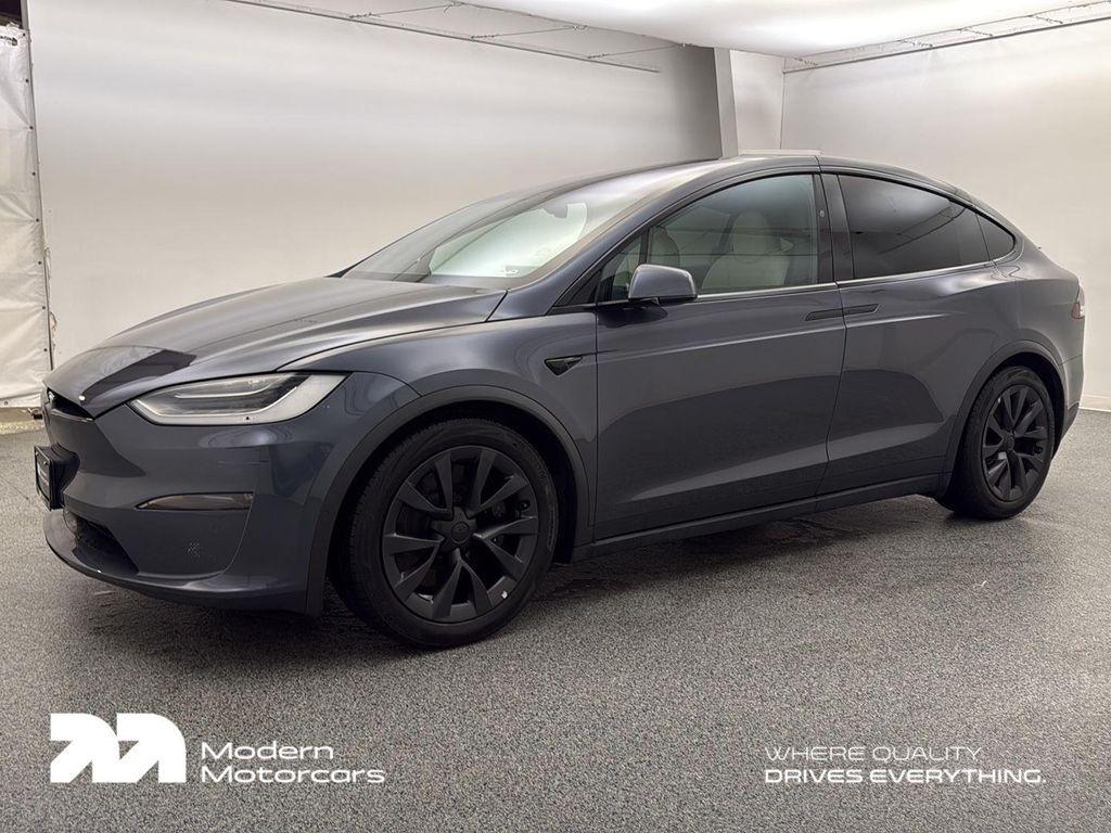 Tesla Model X 2022