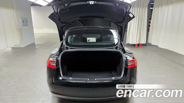 Tesla Model 3 2020