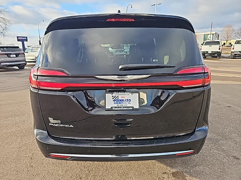 Chrysler Pacifica 2024