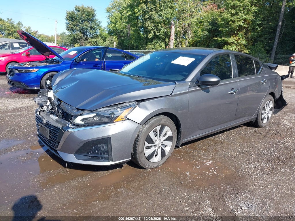 Nissan Altima 2024