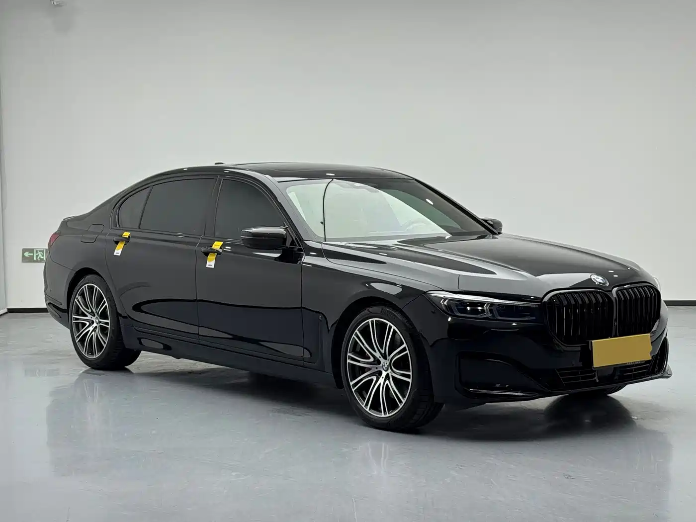BMW 7 серии 2021