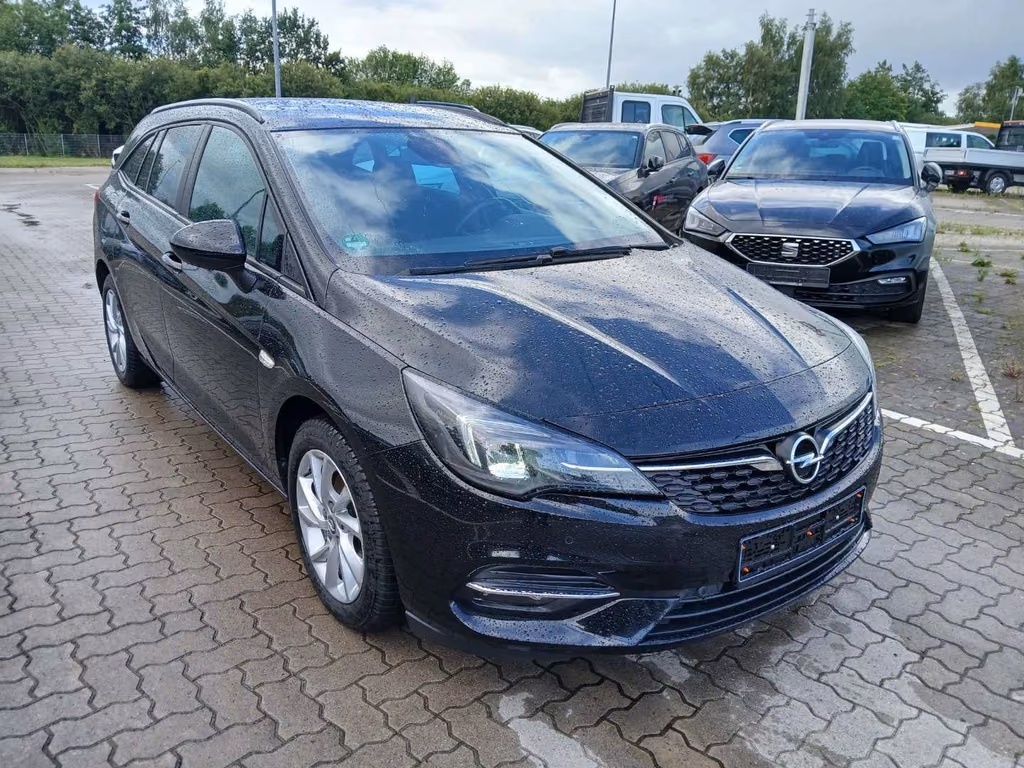 Opel Astra 2021