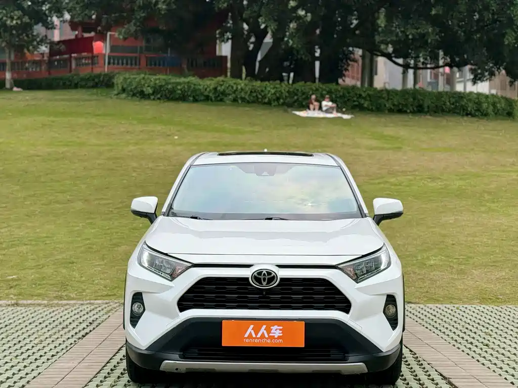 Toyota RAV4 2021