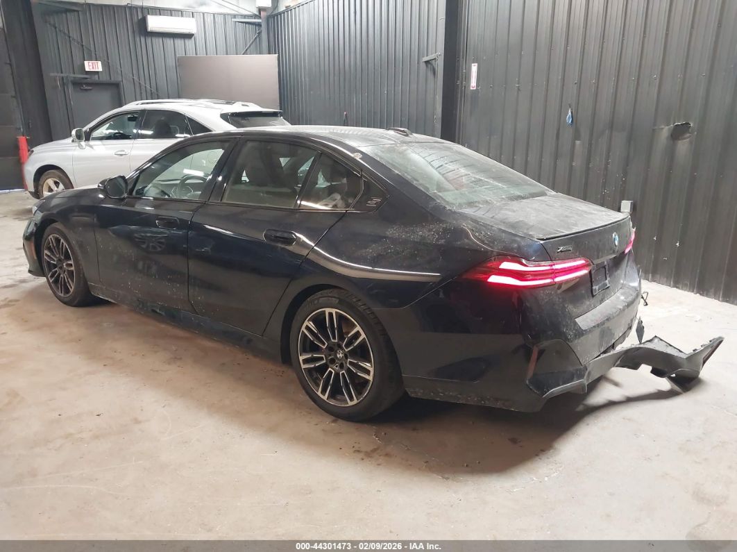 BMW 540 2025