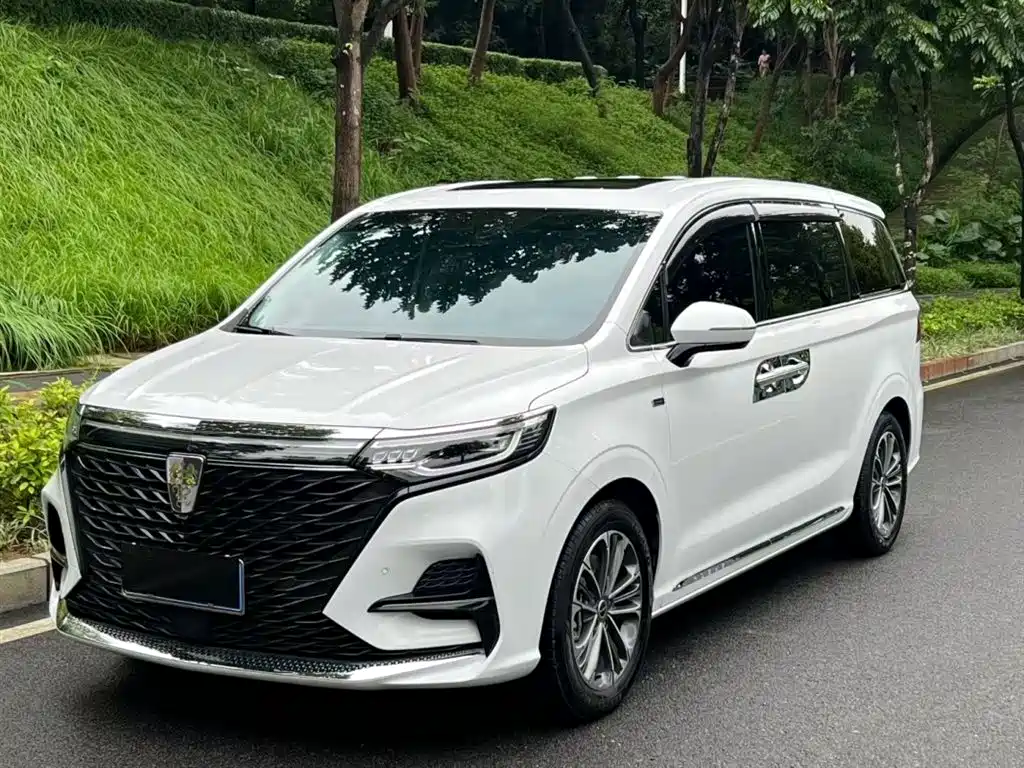 Roewe iMAX8 2021