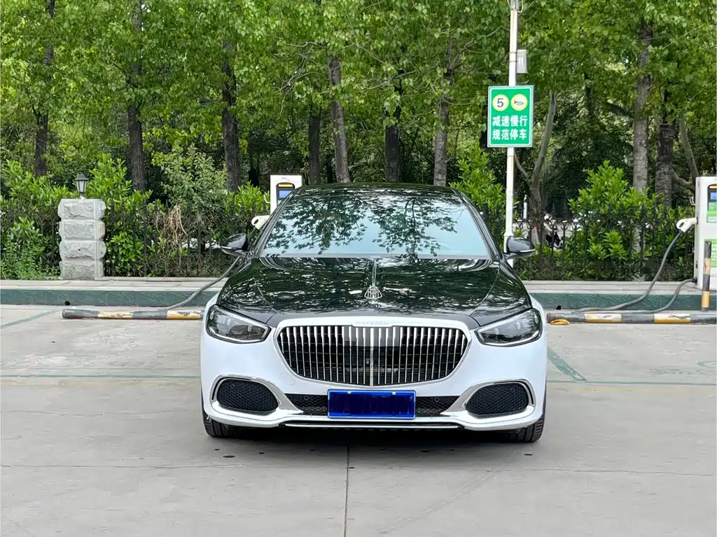 Mercedes-Benz Maybach S-Класс 2022