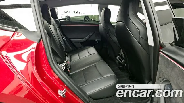 Tesla Model 3 2024