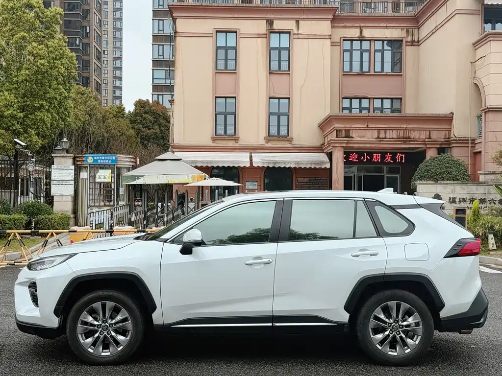 Toyota Wildlander 2022