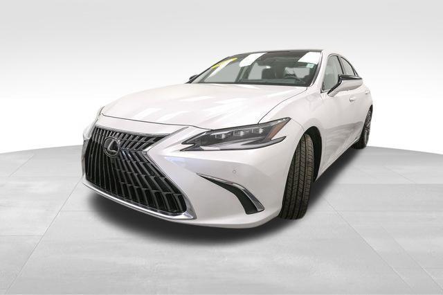 Lexus ES 2024