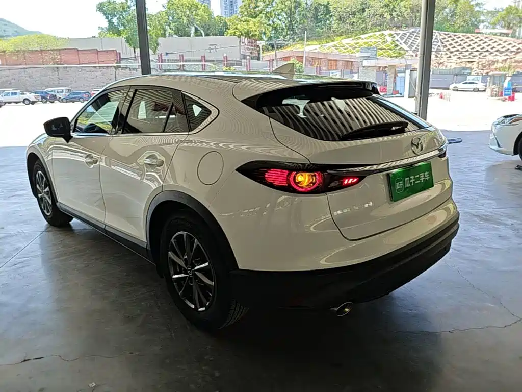 Mazda CX-4 2021
